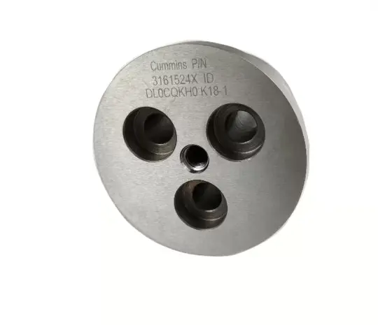 Вал (адаптер) промежуточной шестерни ГРМ 3161524 - ISM, M11, QSM (Ориг)